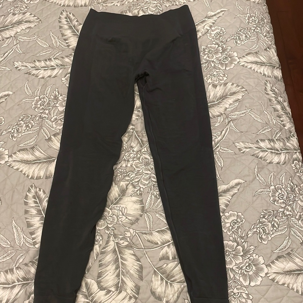 Alphalete Amplify Leggings